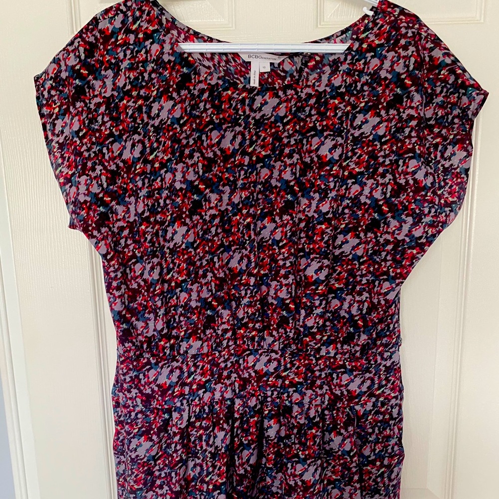 Gorgeous BCBG patterned dress